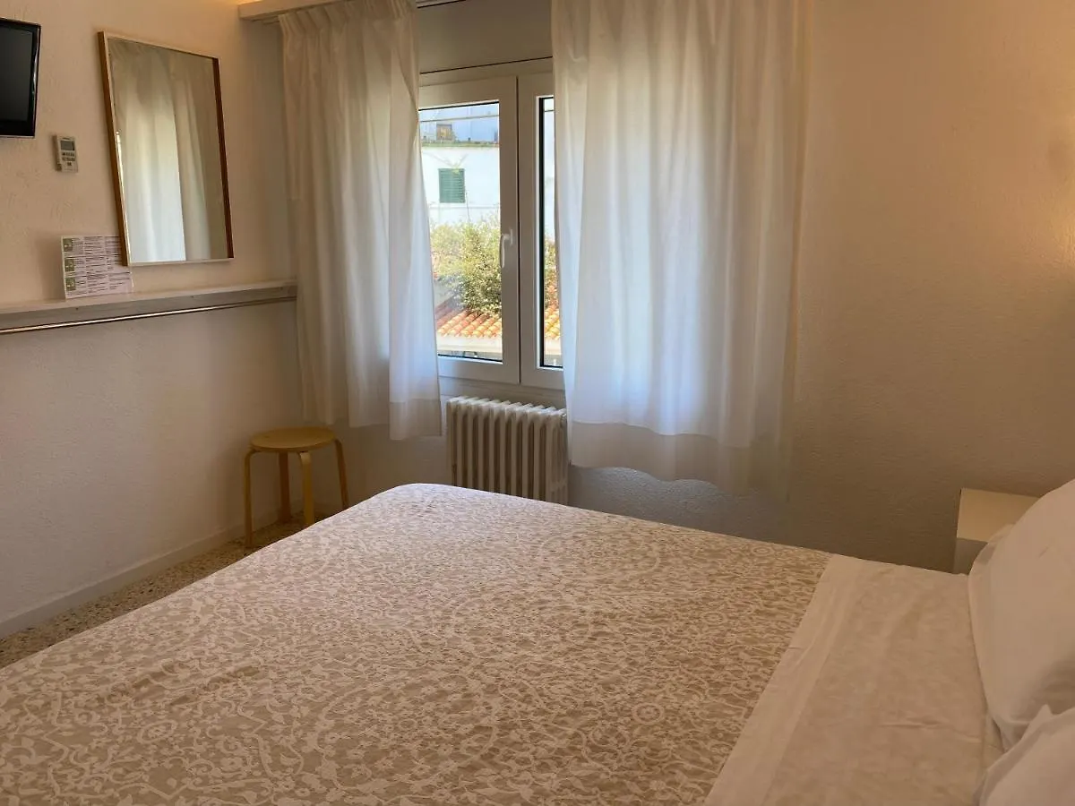 Hostal Marina Cadaqués Pensión