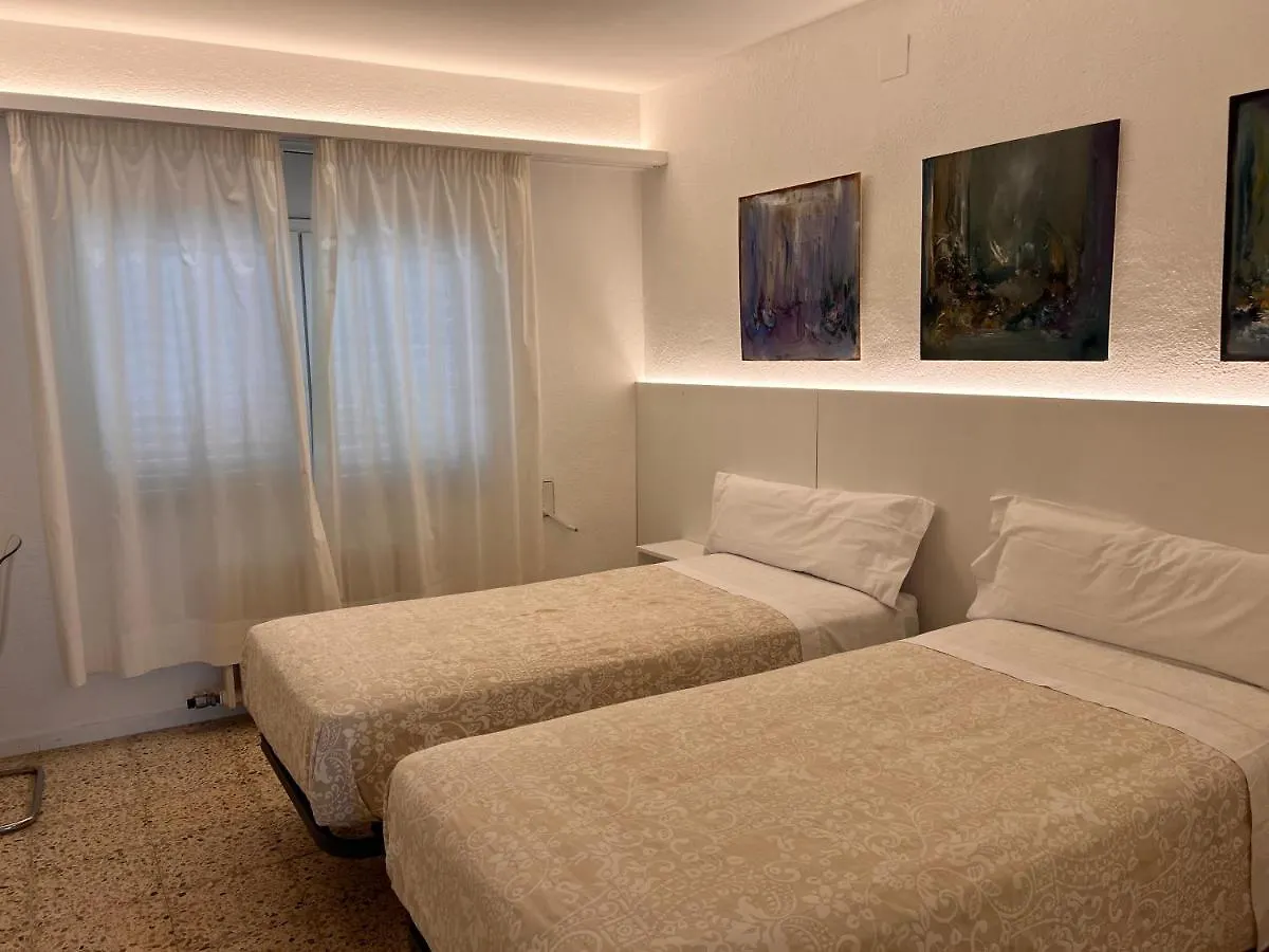 Hostal Marina Cadaqués 2*,  España