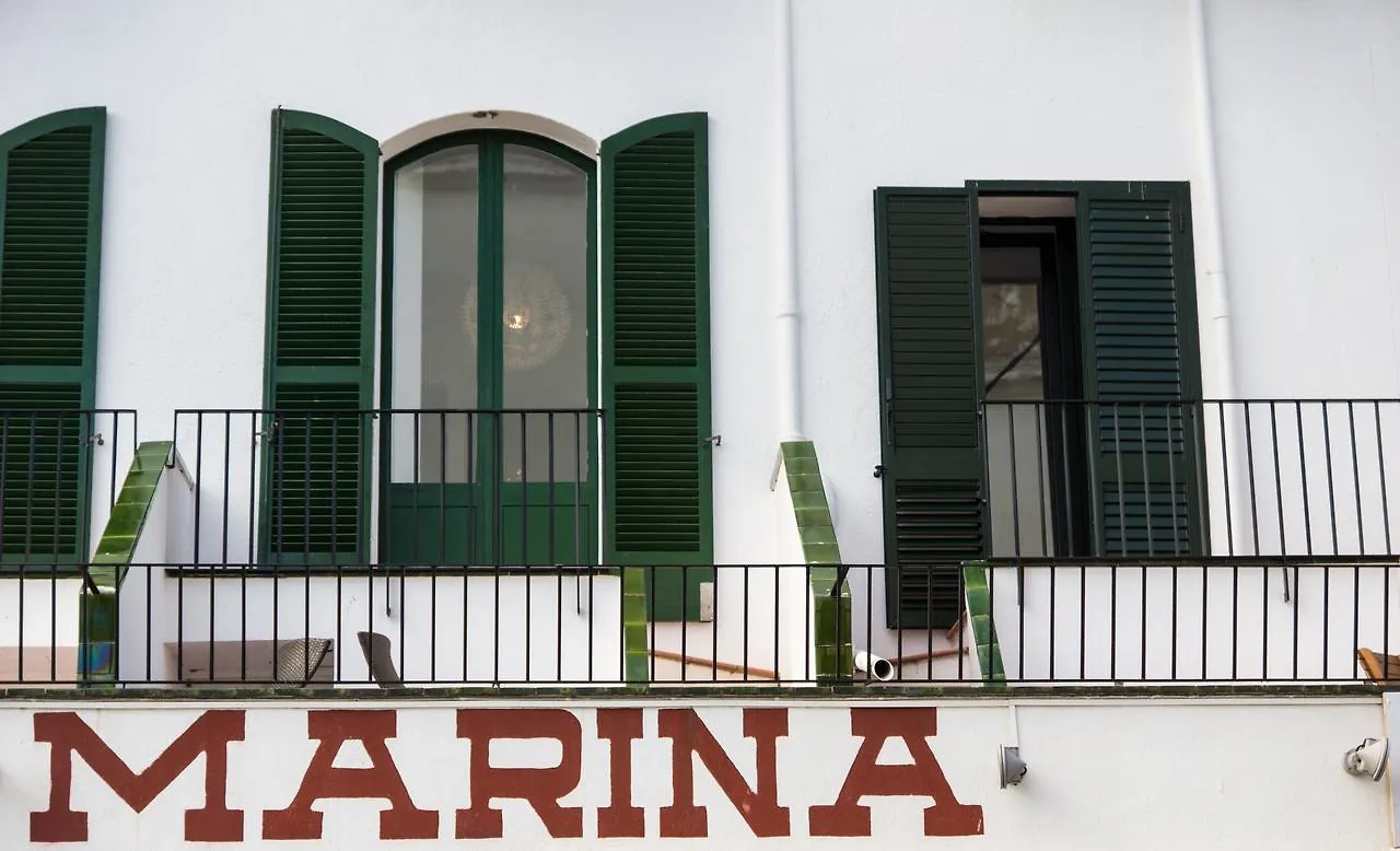 Hostal Marina Cadaqués España